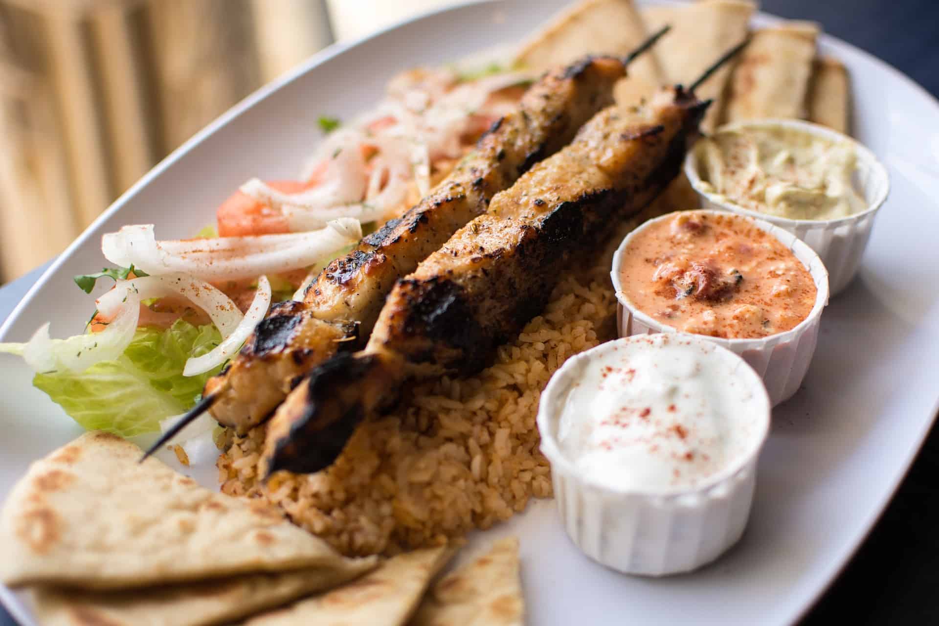 How to make Souvlaki - Nolynskitchen.com